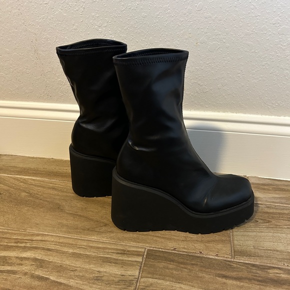 Berksha Faux Leather Platform Wedge Sock Boots - Picture 1 of 8